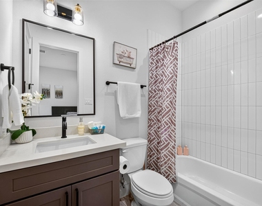 2341 Eagle Street - Photo Thumbnail 30