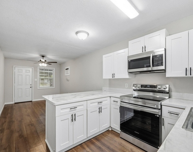 4916 Yale Street - Photo Thumbnail 9