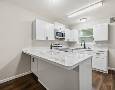 4916 Yale Street - Photo Thumbnail 8