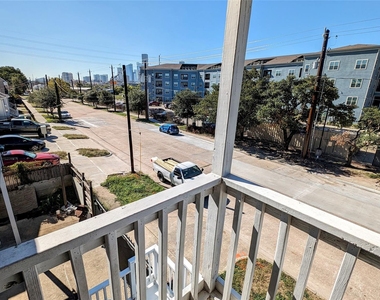 702 Paschall Street - Photo Thumbnail 18