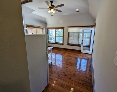 702 Paschall Street - Photo Thumbnail 7
