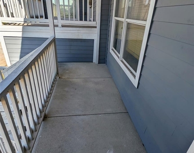 702 Paschall Street - Photo Thumbnail 3
