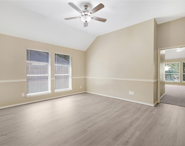 4531 Williamhurst Lane - Photo Thumbnail 16