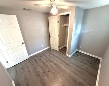 2514 Gano Street - Photo Thumbnail 2