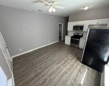 2514 Gano Street - Photo Thumbnail 16