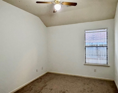 21734 Canyon Terrace Lane - Photo Thumbnail 16