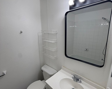 6344 Mountain Pines Lane - Photo Thumbnail 9