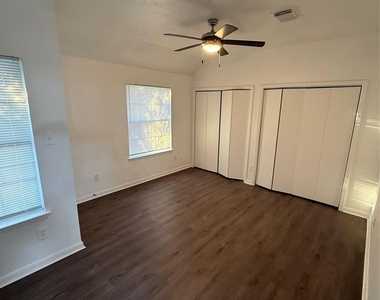 6344 Mountain Pines Lane - Photo Thumbnail 6