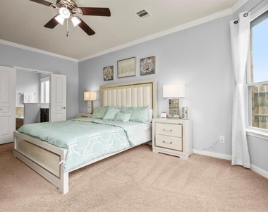 19911 Mulberry Pine Lane - Photo Thumbnail 11