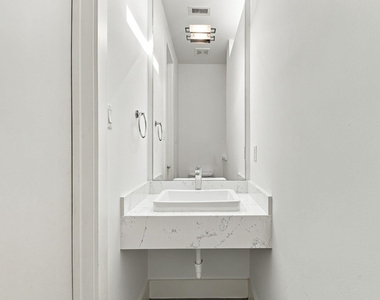1109 Bonner Street - Photo Thumbnail 17