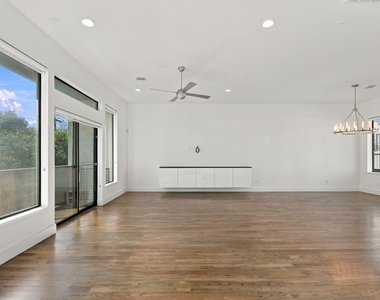 1109 Bonner Street - Photo Thumbnail 12