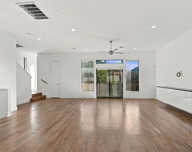 1109 Bonner Street - Photo Thumbnail 11