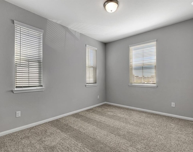 9828 Rugged Oaks Drive - Photo Thumbnail 25