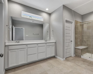 9828 Rugged Oaks Drive - Photo Thumbnail 20