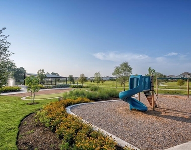 9828 Rugged Oaks Drive - Photo Thumbnail 42