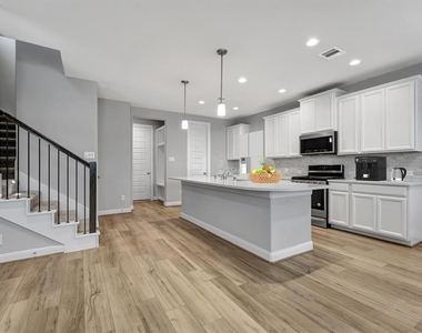 9828 Rugged Oaks Drive - Photo Thumbnail 1