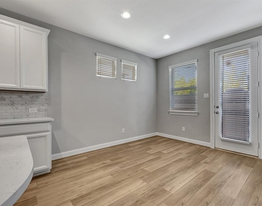 9828 Rugged Oaks Drive - Photo Thumbnail 6