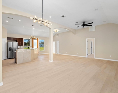 4654 N Teague Street - Photo Thumbnail 11