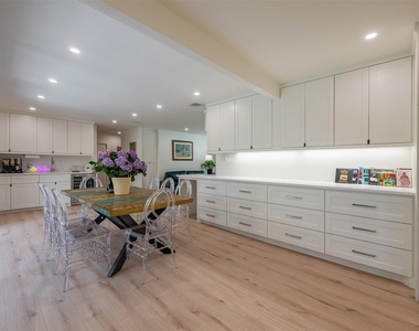 5326 Carew Street - Photo Thumbnail 9