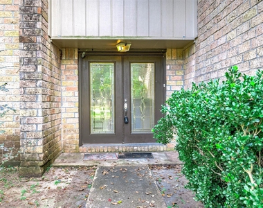 3142 Frontier Drive - Photo Thumbnail 1