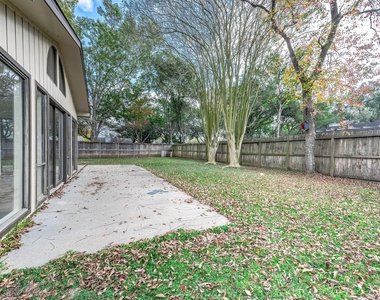 3142 Frontier Drive - Photo Thumbnail 22