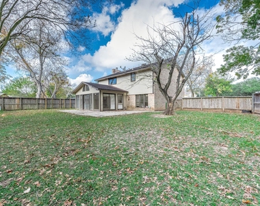 3142 Frontier Drive - Photo Thumbnail 23