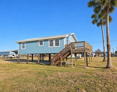 405 Blue Water Boulevard - Photo Thumbnail 1