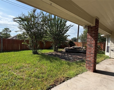 19623 Dakota Springs Drive - Photo Thumbnail 12