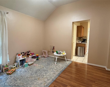 19623 Dakota Springs Drive - Photo Thumbnail 9