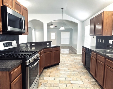 2707 Trementina Dr - Photo Thumbnail 8