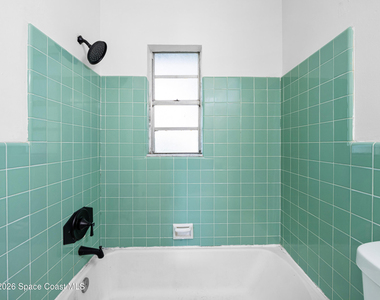 2 Annette Drive - Photo Thumbnail 9