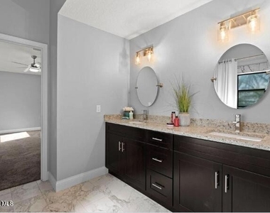 567 Hoover Lane - Photo Thumbnail 14