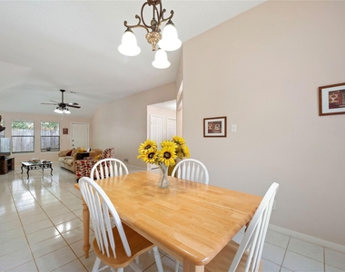 591 Mosswood Drive - Photo Thumbnail 7