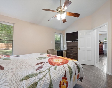 591 Mosswood Drive - Photo Thumbnail 14