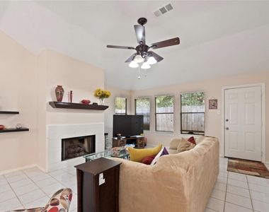 591 Mosswood Drive - Photo Thumbnail 5
