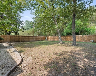 591 Mosswood Drive - Photo Thumbnail 24