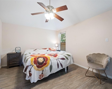 591 Mosswood Drive - Photo Thumbnail 13