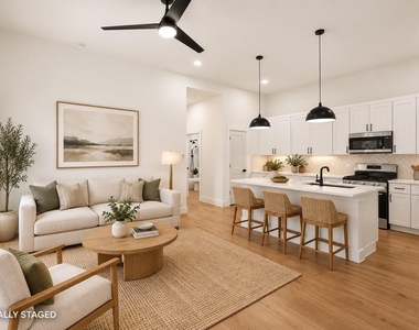 944 Lucky Street - Photo Thumbnail 27