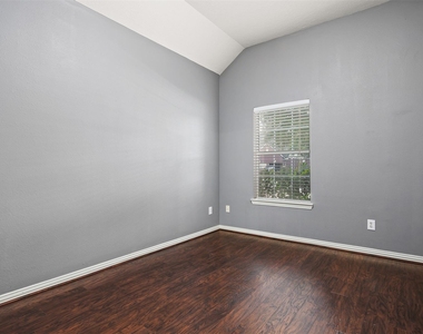 7611 Waterlilly Lane - Photo Thumbnail 19