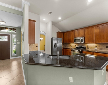 28518 Lockeridge Farms Drive - Photo Thumbnail 4