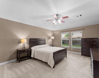 28518 Lockeridge Farms Drive - Photo Thumbnail 12