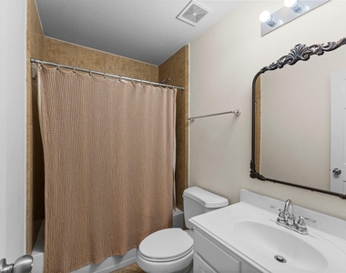 28518 Lockeridge Farms Drive - Photo Thumbnail 10