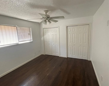 10102 Valley Wind Drive - Photo Thumbnail 6