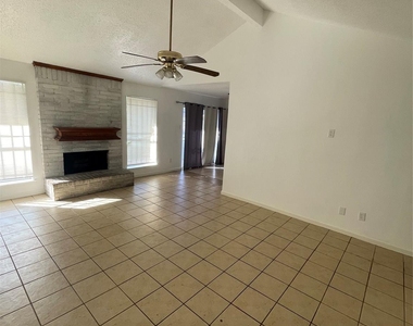 10102 Valley Wind Drive - Photo Thumbnail 3