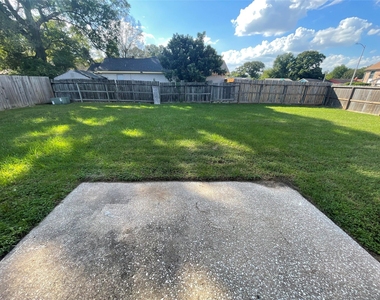 10102 Valley Wind Drive - Photo Thumbnail 14