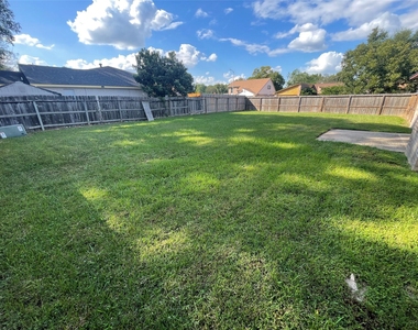 10102 Valley Wind Drive - Photo Thumbnail 15