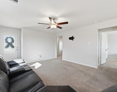 16382 Sweet Grove Drive - Photo Thumbnail 4