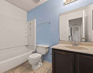 1818 Foxlake Drive - Photo Thumbnail 23
