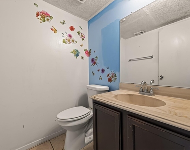 1818 Foxlake Drive - Photo Thumbnail 15