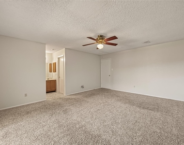 1818 Foxlake Drive - Photo Thumbnail 25